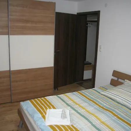 Privat Schreiber Apartment *
